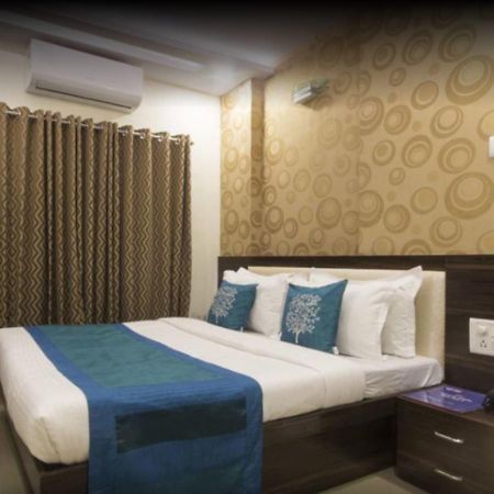 Hotel Accore Inn Βομβάη Εξωτερικό φωτογραφία