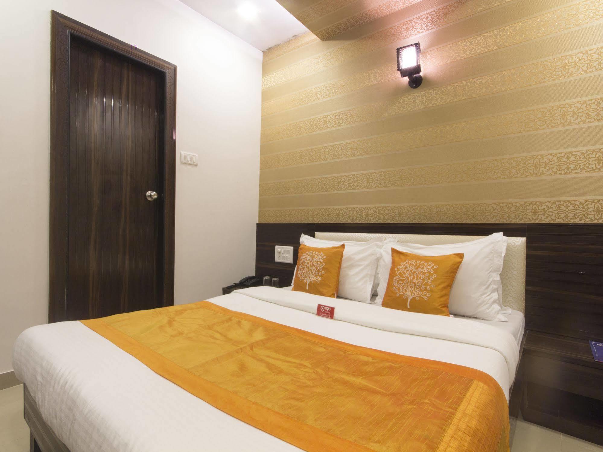Hotel Accore Inn Βομβάη Εξωτερικό φωτογραφία