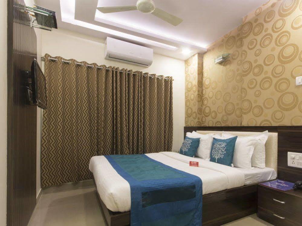 Hotel Accore Inn Βομβάη Εξωτερικό φωτογραφία