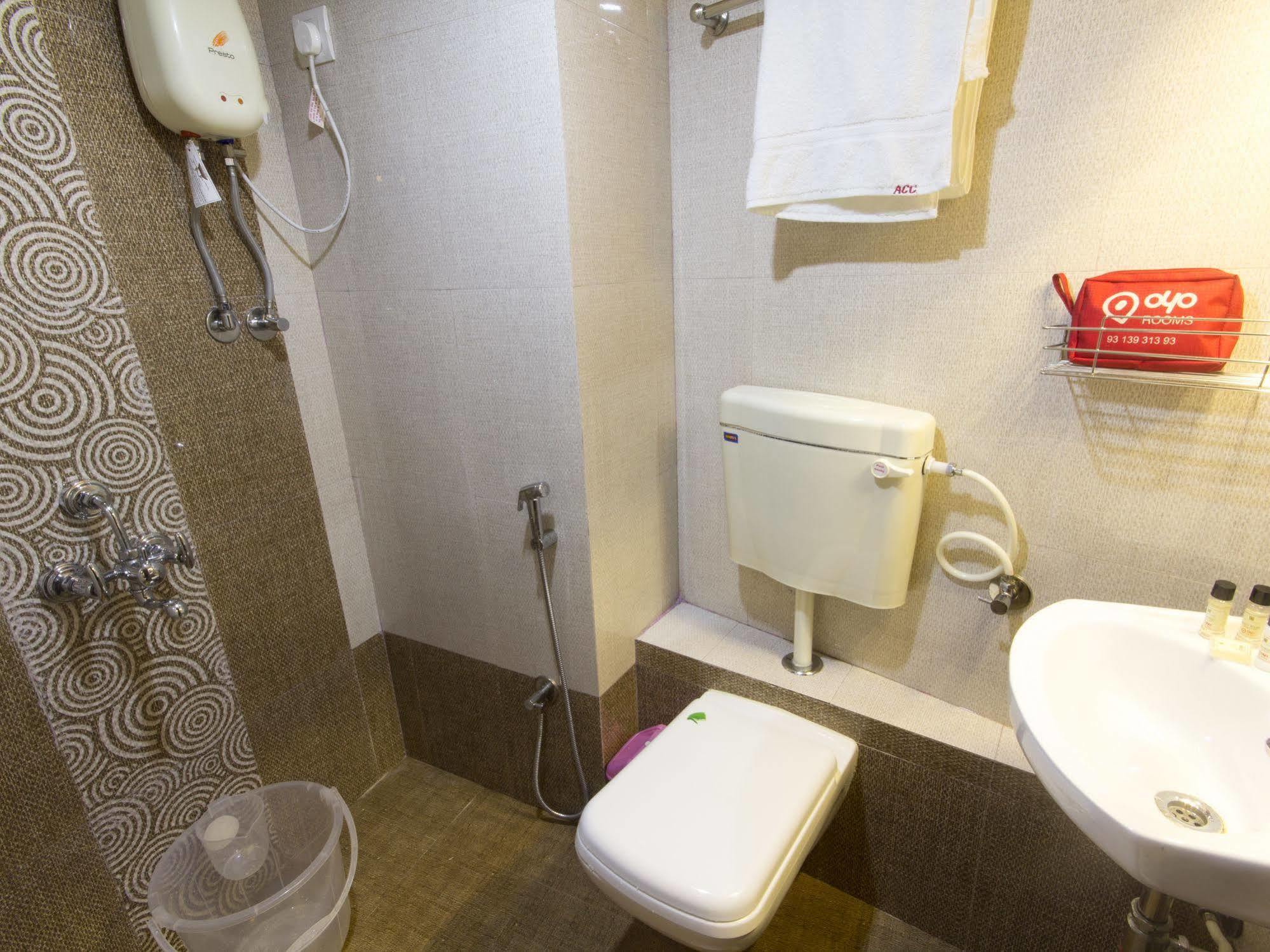 Hotel Accore Inn Βομβάη Εξωτερικό φωτογραφία