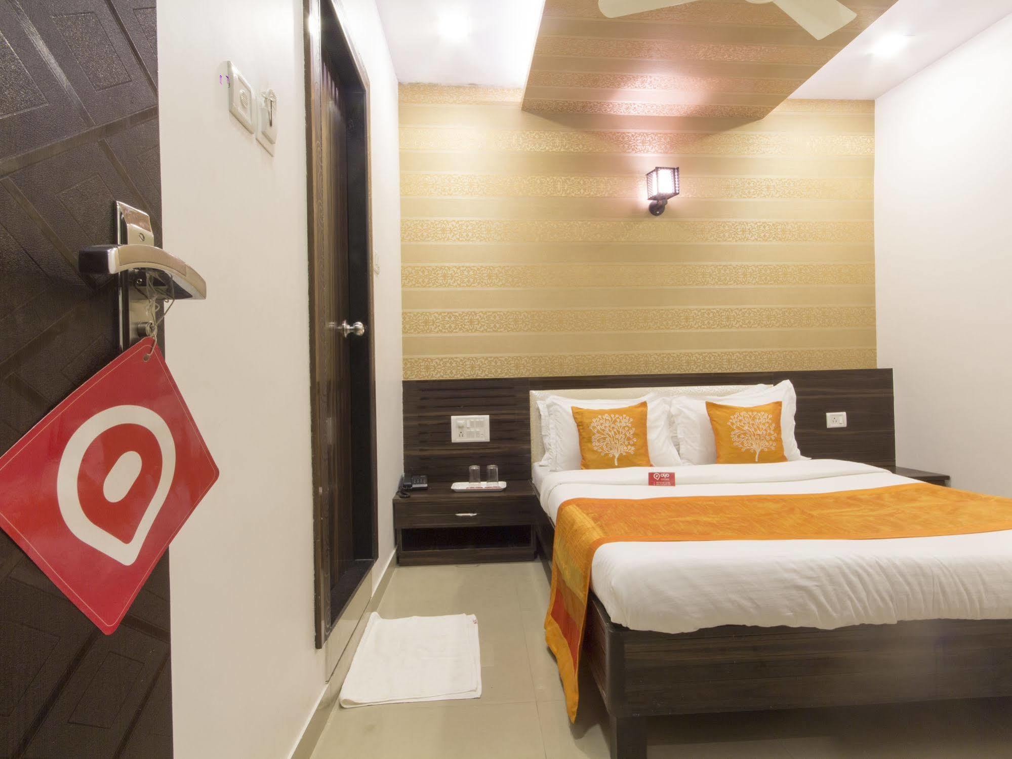 Hotel Accore Inn Βομβάη Εξωτερικό φωτογραφία